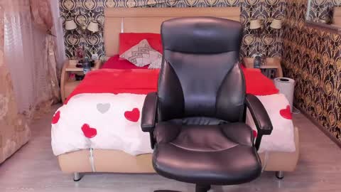 mrkarlhot99 online show from 8, 2, 2025