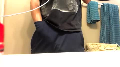 Snapshot of mrmeltyourheart chatting on 4, 11, 2025 James online show from 4, 11, 2025