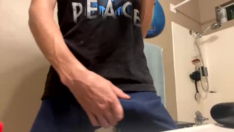 Snapshot of mrmeltyourheart chatting on 16, 11, 2025 James online show from 16, 11, 2025