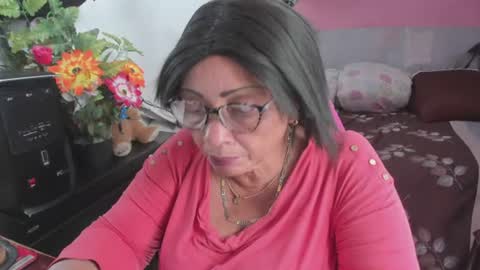 Snapshot of mrs_mommy chatting on 6, 7, 2026 mrs_mommy online show from 6, 7, 2026