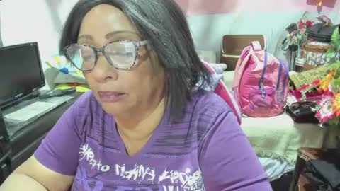 Snapshot of mrs_mommy chatting on 18, 7, 2026 mrs_mommy online show from 18, 7, 2026