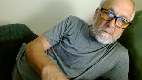 Snapshot of mrtease5 chatting on 8, 6, 2026 mrtease5 online show from 8, 6, 2026