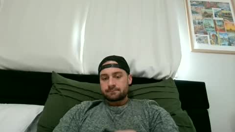 mrthickly818 online show from 18, 2, 2026