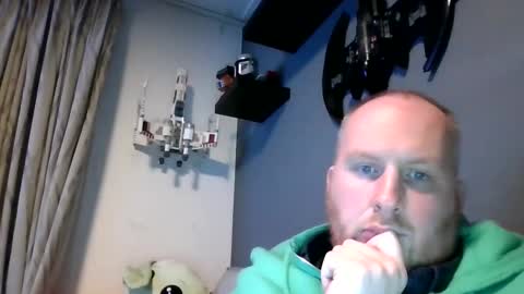 Snapshot of mrzwolle chatting on 13, 12, 2024 mrzwolle online show from 13, 12, 2024