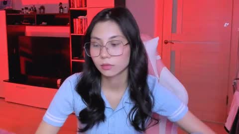 ms_emily_ online show from 31, 3, 2026