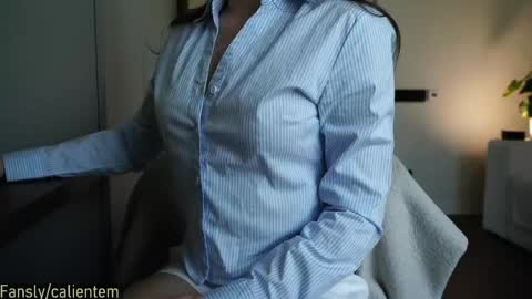 Snapshot of ms_seductive chatting on 17, 5, 2026 Your M online show from 17, 5, 2026