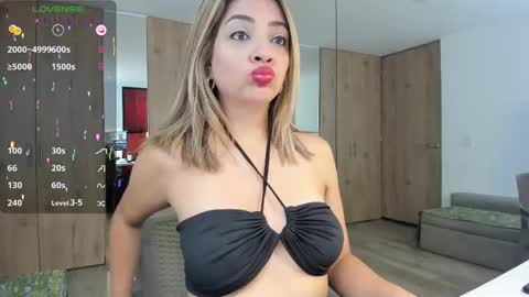 Valery Torres  online show from 2, 3, 2025