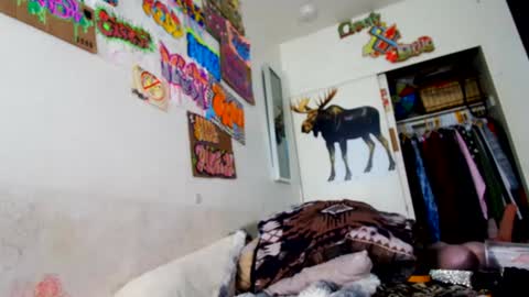 Snapshot of mscuntyluxxe chatting on 5, 8, 2026 Cunty Luxxe online show from 5, 8, 2026