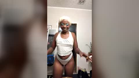 Snapshot of msmystiquee chatting on 26, 7, 2026 Mytiquee online show from 26, 7, 2026
