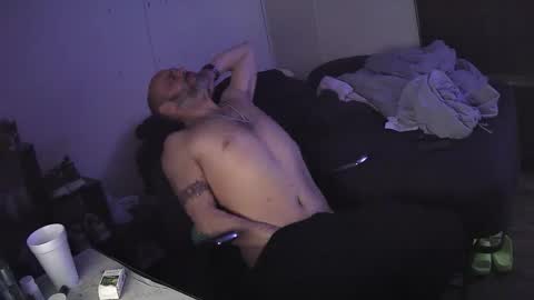 Snapshot of muffdiver718 chatting on 18, 1, 2026 Muffdiver online show from 18, 1, 2026