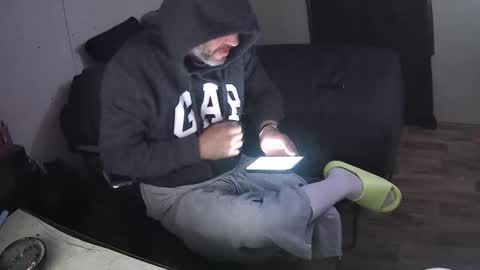 Muffdiver online show from 9, 4, 2026