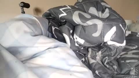 Laly online show from 6, 1, 2025