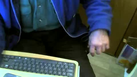 Snapshot of muller520 chatting on 5, 2, 2025 muller520 online show from 5, 2, 2025