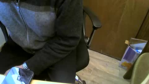 Snapshot of muller520 chatting on 28, 2, 2025 muller520 online show from 28, 2, 2025