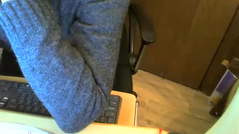 Snapshot of muller520 chatting on 29, 9, 2025 muller520 online show from 29, 9, 2025