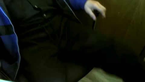 Snapshot of muller520 chatting on 19, 10, 2025 muller520 online show from 19, 10, 2025