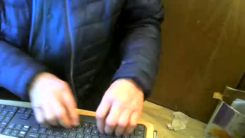 Snapshot of muller520 chatting on 2, 12, 2025 muller520 online show from 2, 12, 2025