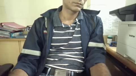 Snapshot of mumbaimonster8inch chatting on 2, 12, 2024 rajesh engineer online show from 2, 12, 2024