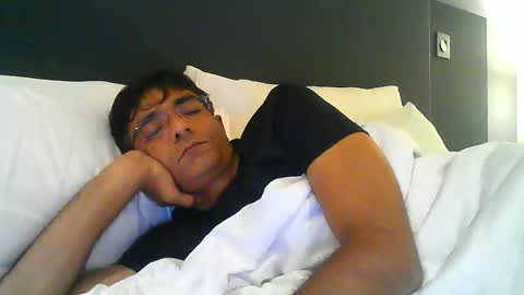 Snapshot of mumbaimonster8inch chatting on 25, 9, 2025 rajesh engineer online show from 25, 9, 2025