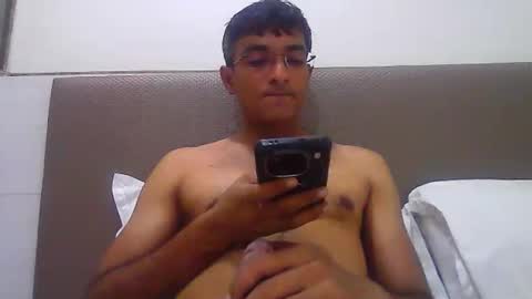 Snapshot of mumbaimonster8inch chatting on 4, 10, 2025 rajesh engineer online show from 4, 10, 2025