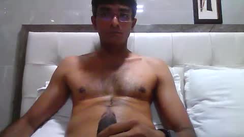 Snapshot of mumbaimonster8inch chatting on 8, 11, 2025 rajesh engineer online show from 8, 11, 2025