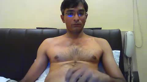 Snapshot of mumbaimonster8inch chatting on 16, 11, 2025 rajesh engineer online show from 16, 11, 2025