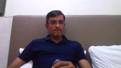 Snapshot of mumbaimonster8inch chatting on 3, 12, 2025 rajesh engineer online show from 3, 12, 2025