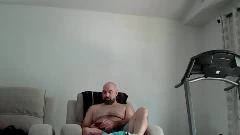 Snapshot of munchies420 chatting on 23, 5, 2026 Bearded online show from 23, 5, 2026