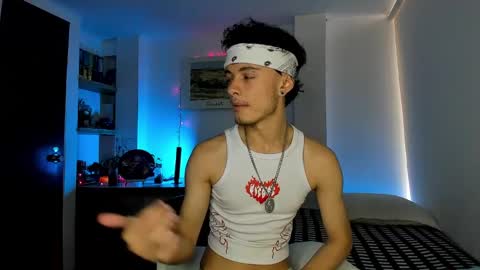 murielkarmesi online show from 4, 1, 2025