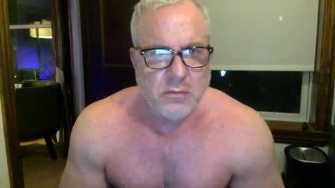 Snapshot of muscl_dad chatting on 14, 4, 2026 Muscl Dad online show from 14, 4, 2026