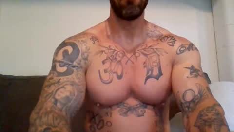 Snapshot of muscle761004 chatting on 7, 6, 2026 muscle761004 online show from 7, 6, 2026