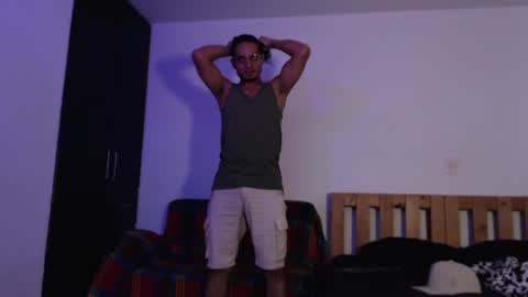 Snapshot of muscle_man1 chatting on 7, 7, 2026 Mike online show from 7, 7, 2026