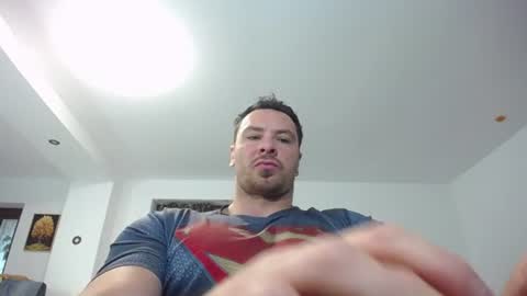 AJ online show from 11, 7, 2026