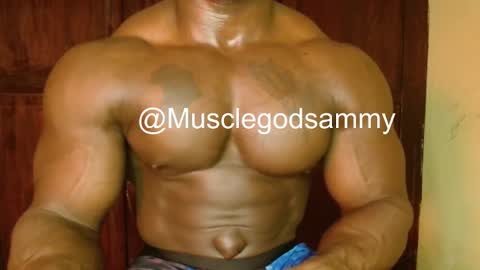 musclegod23 online show from 7, 1, 2026