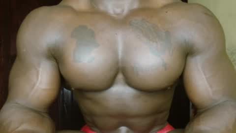 musclegod23 online show from 25, 2, 2026