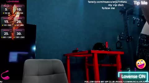 Snapshot of muscularjohnforu chatting on 10, 6, 2026 click icon for peach online show from 10, 6, 2026