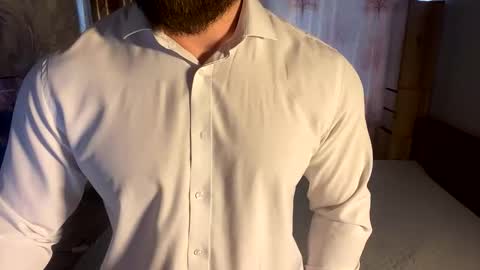 muscularjuggler online show from 5, 4, 2026