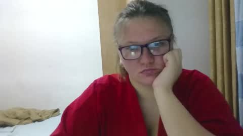 Snapshot of musechic_wild chatting on 24, 5, 2026 musechic_wild online show from 24, 5, 2026
