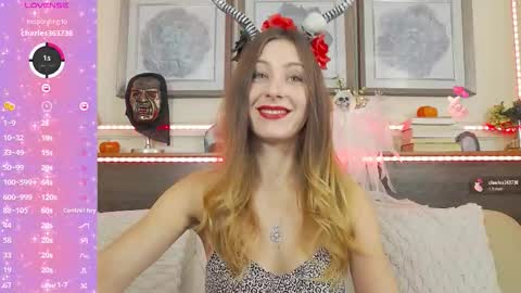 Luna  online show from 19, 10, 2025