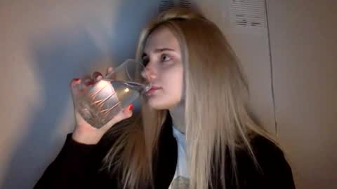 Snapshot of musescorner chatting on 10, 2, 2026 musescorner online show from 10, 2, 2026