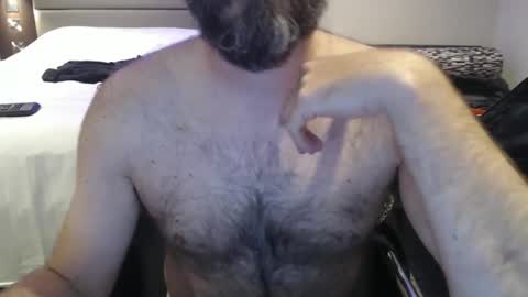 Snapshot of mushman87 chatting on 1, 10, 2025 Mushman online show from 1, 10, 2025