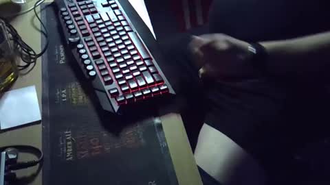 Snapshot of muso44 chatting on 19, 9, 2025 Muso online show from 19, 9, 2025