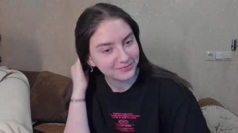 Snapshot of muuur_fam1 chatting on 2, 2, 2026 HEY online show from 2, 2, 2026