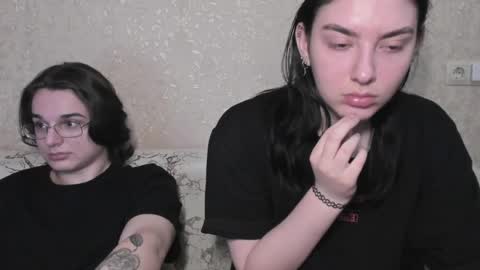 cute couple online show from 11, 4, 2026