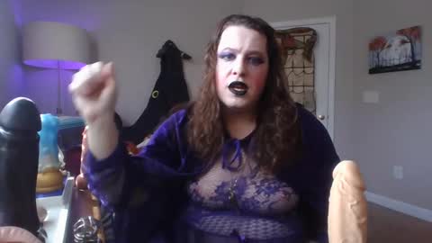 Snapshot of mxsissycharlotte chatting on 4, 3, 2025 Mx Charlotte online show from 4, 3, 2025