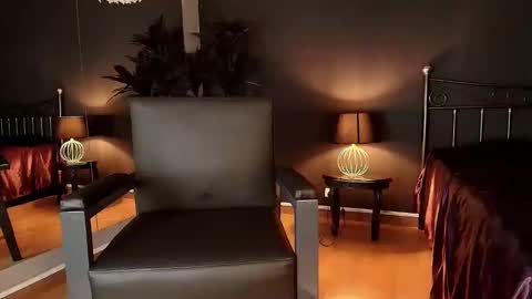 Maite online show from 21, 2, 2025