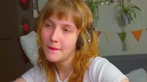 Snapshot of my_parisss chatting on 28, 10, 2025  PARIS   online show from 28, 10, 2025