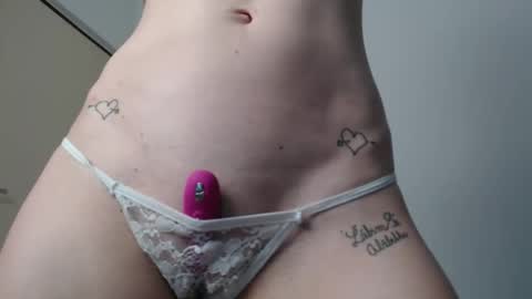 Snapshot of mya_amor1 chatting on 7, 11, 2025 Naughty Rassell online show from 7, 11, 2025