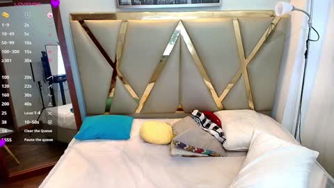 Samanta  online show from 4, 2, 2025