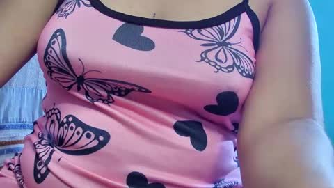 Snapshot of myhoney_hot chatting on 8, 7, 2026 myhoney_hot online show from 8, 7, 2026